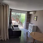 Hameau Du Puech, Rez-de-jardin Avec Parking Et Clim 아그