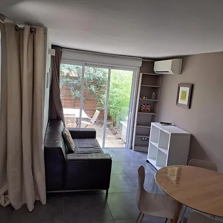 Hameau Du Puech, Rez-de-jardin Avec Parking Et Clim Agde