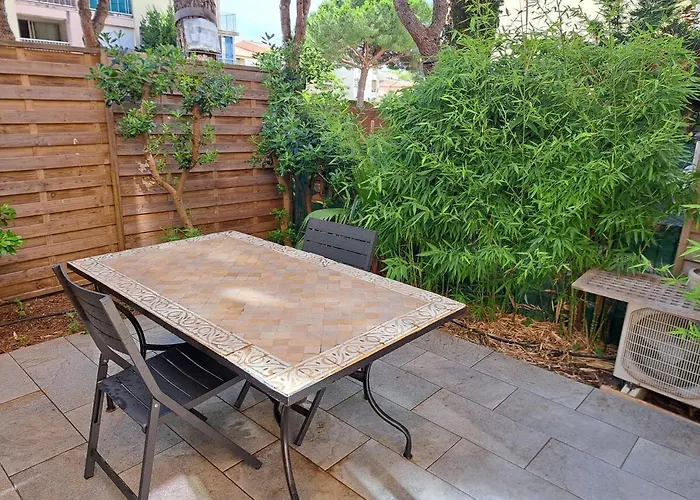 Hameau Du Puech, Rez-de-jardin Avec Parking Et Clim アパート アグド